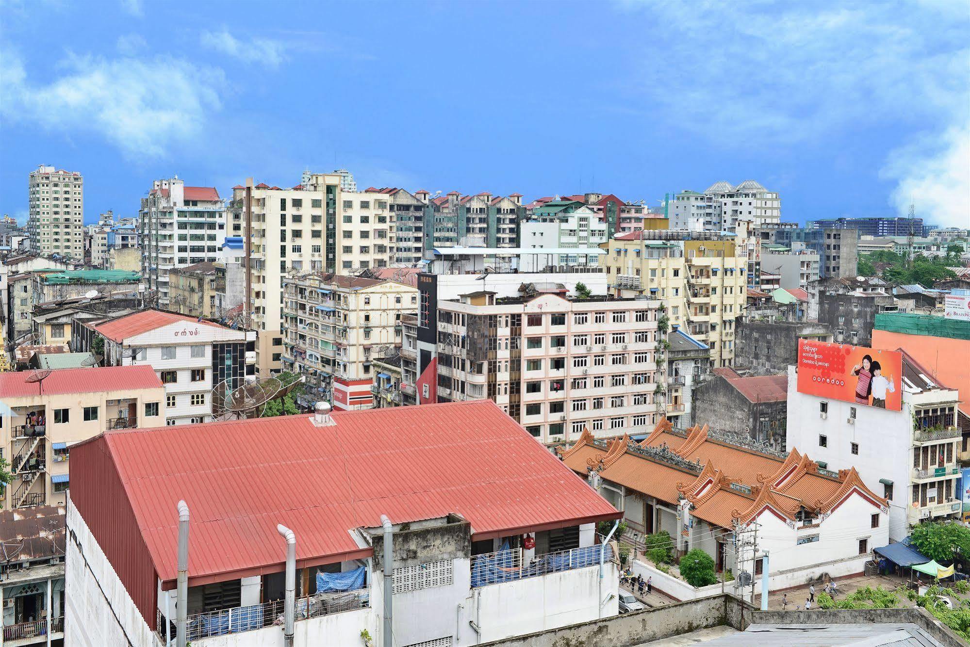 Hotel Grand United - 21St Downtown Yangon Esterno foto